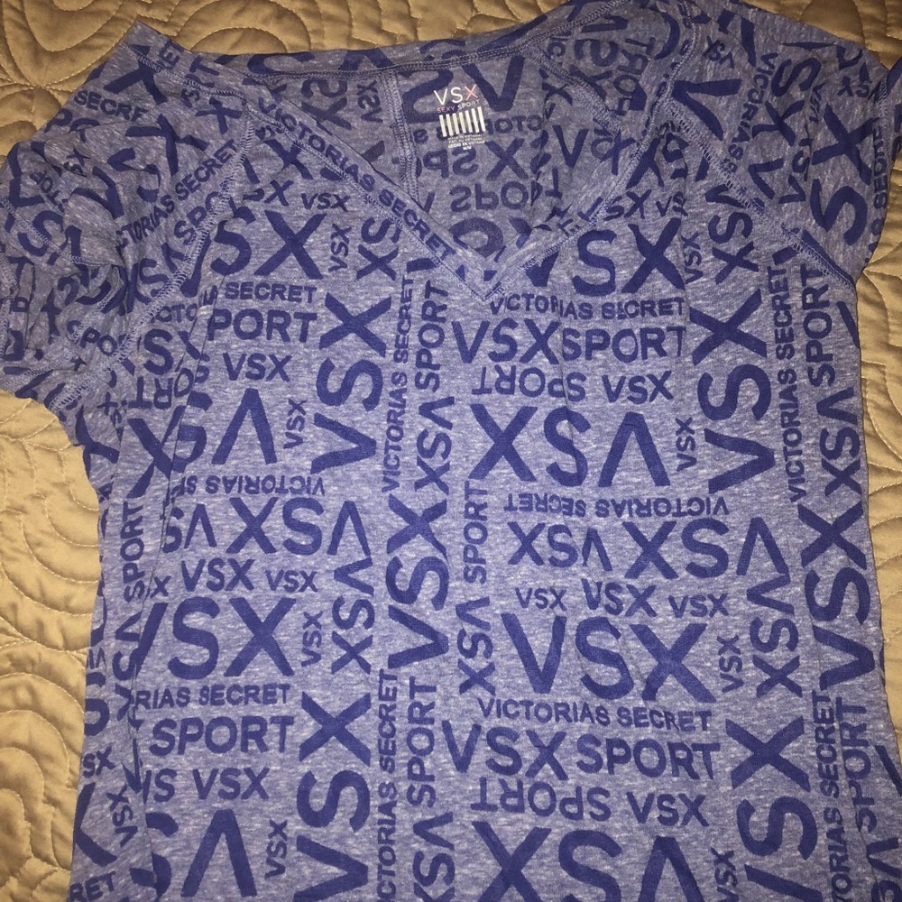 Victoria’s Secret lightweight top